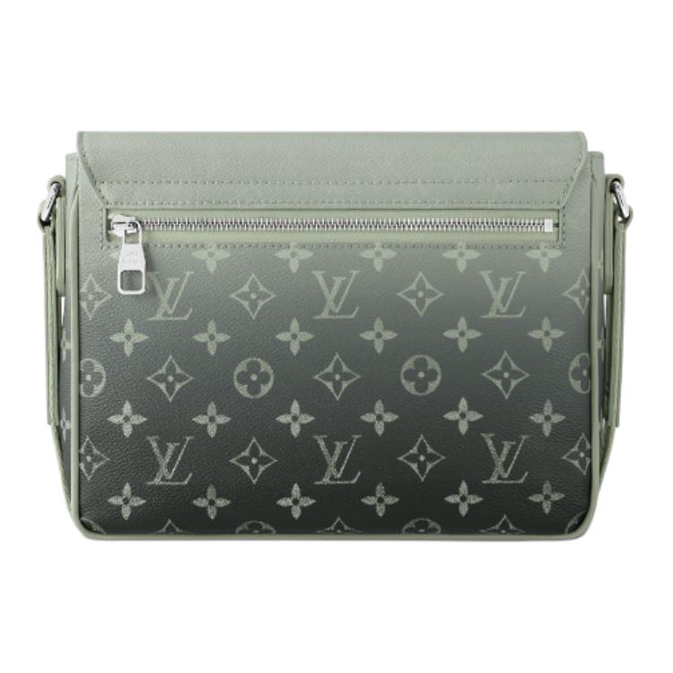 LOUIS VUITTON District Pm