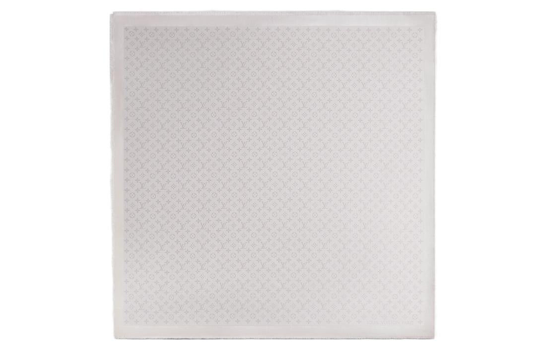 LOUIS VUITTON M92498 Monogram Classic Shawl