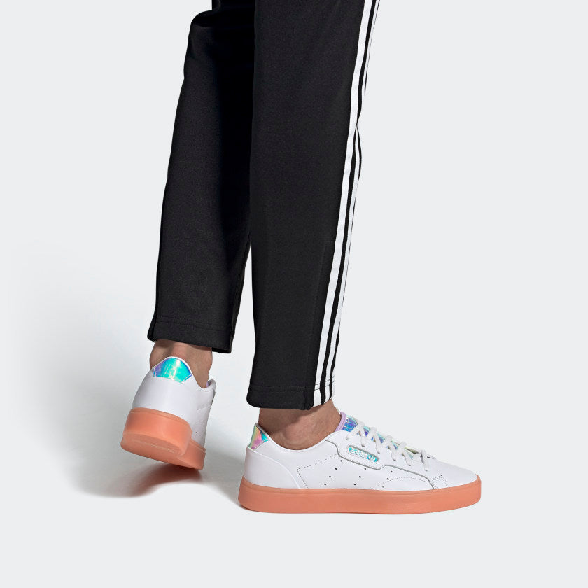 (WMNS) adidas Sleek 'White Coral Iridescent' FW3718