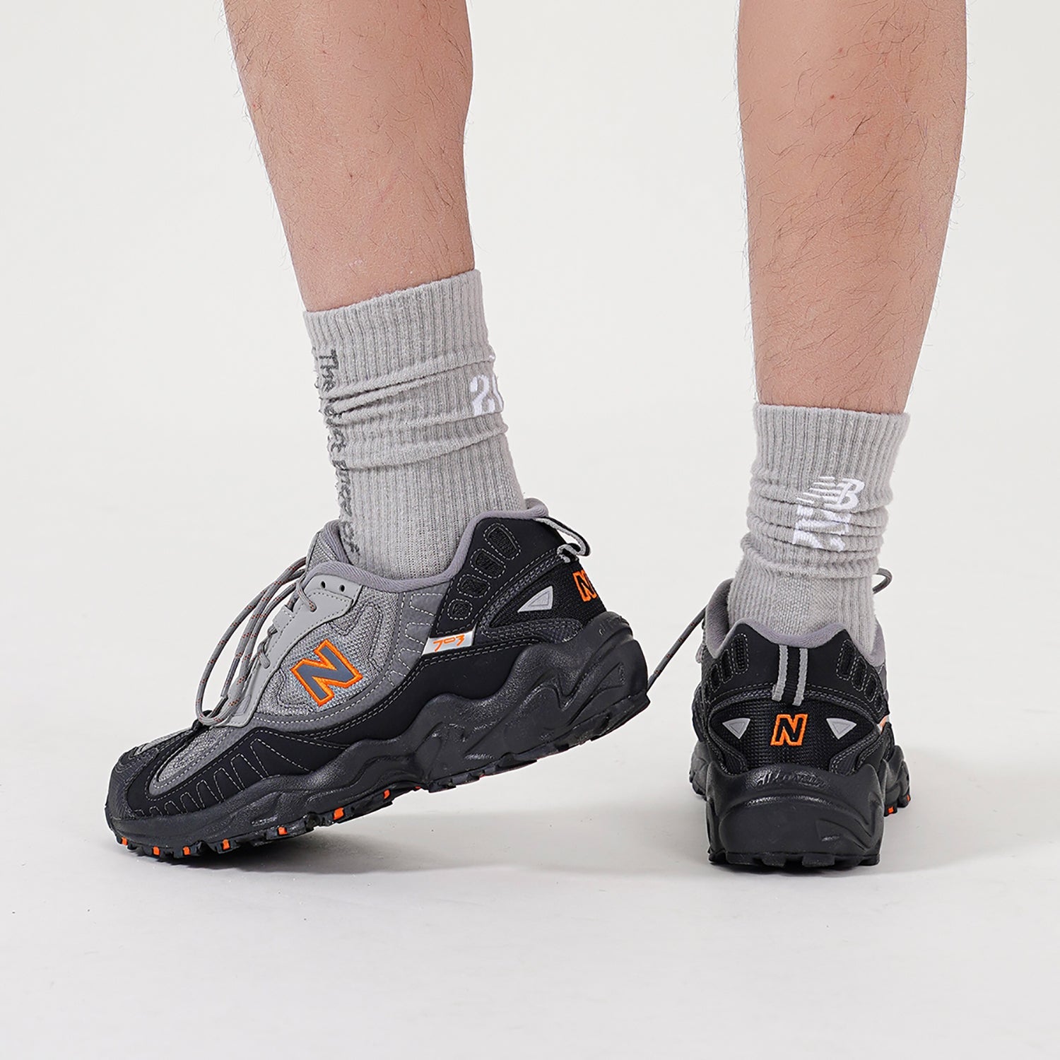 New Balance 703 Black/Grey/Orange ML703BA