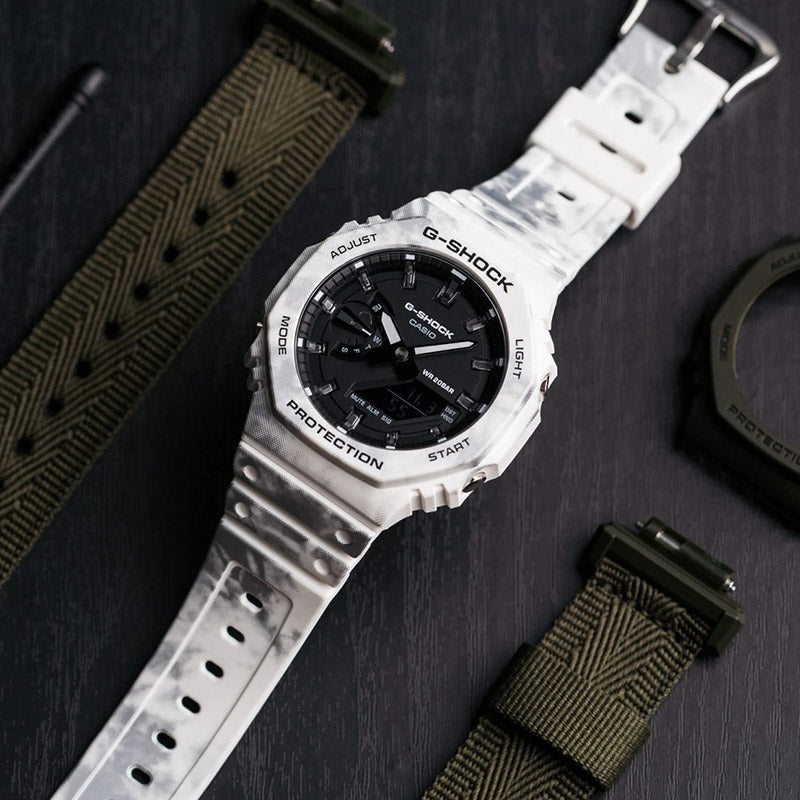 CASIO G-Shock Analog-Digital 'White' GAE-2100GC-7APR