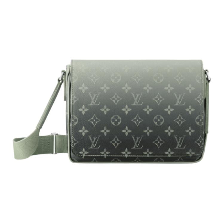 LOUIS VUITTON District Pm
