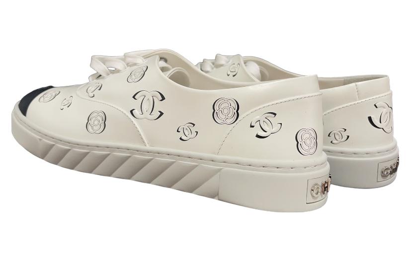 CHANEL Low-Top Casual Shoes Women's White