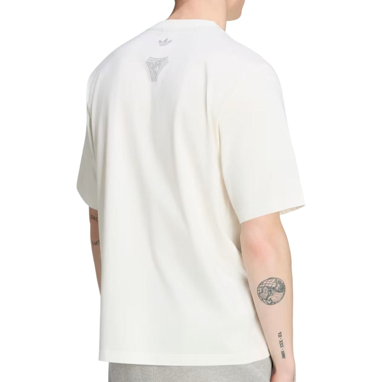 adidas Adilenium Season 5 Questra Graphic T-Shirt 'White' KX4842