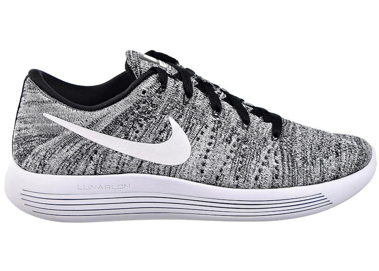 (WMNS) Nike LunarEpic Low Flyknit 'Oreo' 843765-001