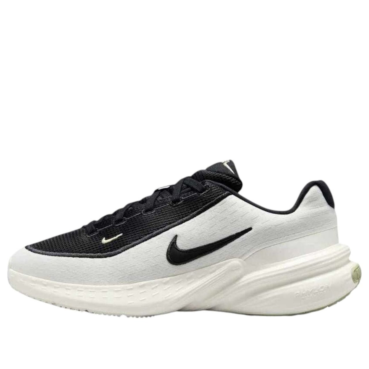 (WMNS) Nike Uplift SC 'Black White' IB2766-100