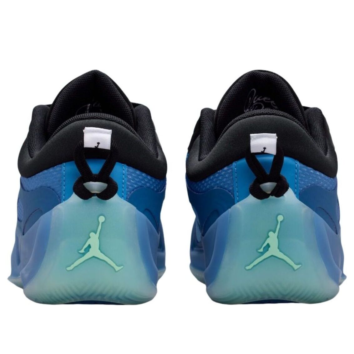 (WMNS) Air Jordan x Napheesa Collier Heir 02 'True Blue' IR0955-400