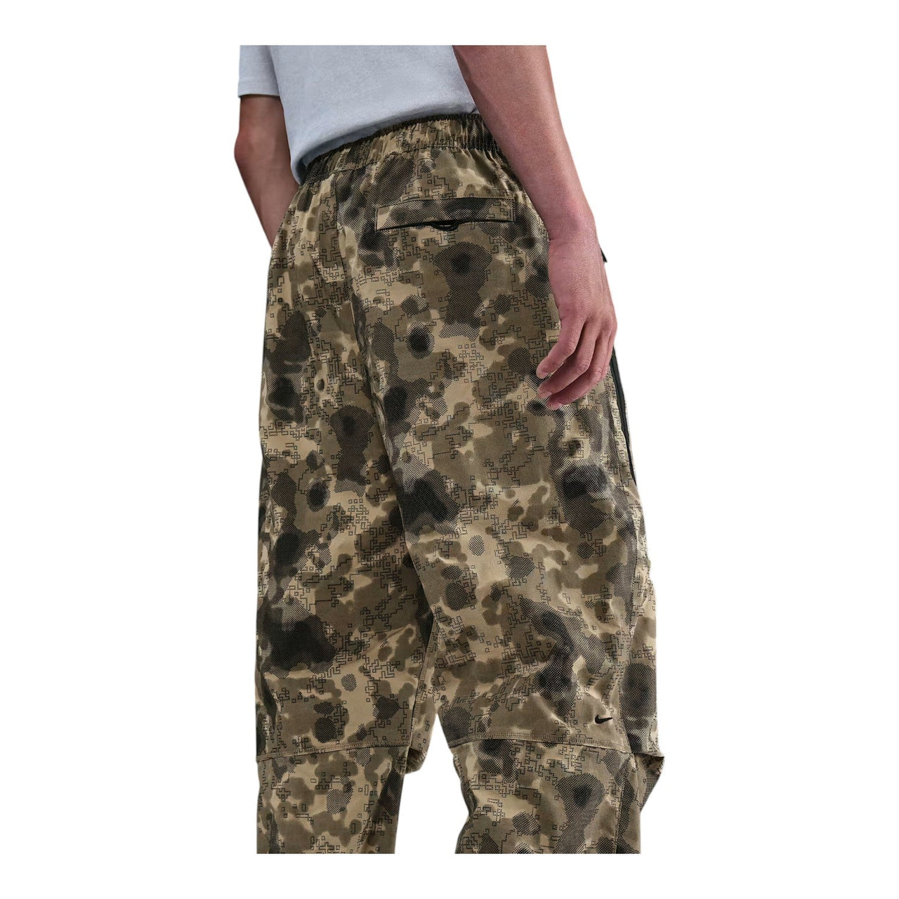 Nike Tech Dri-FIT Loose-Fit Trousers 'Woven Camo' HV0972-210