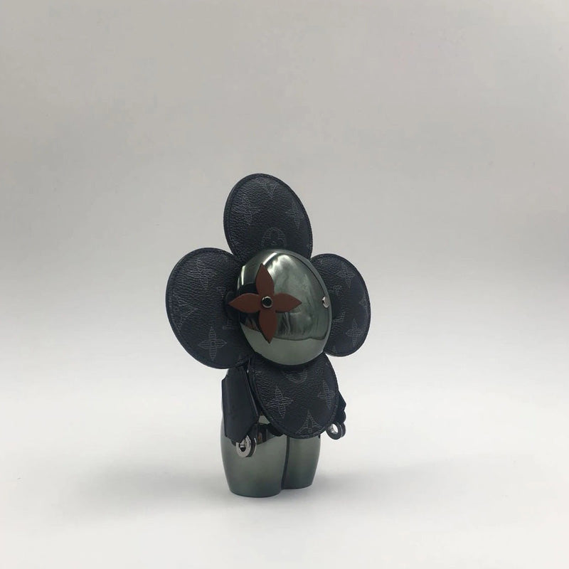 LOUIS VUITTON VIVIENNE METAL KAKI Trendy Figures