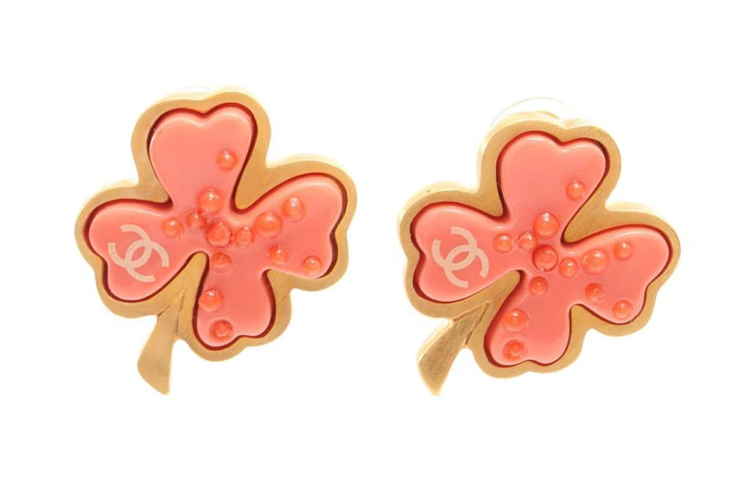 CHANEL 2003 Plated Resin Four Leaf Clover Brooch Costume Brooch