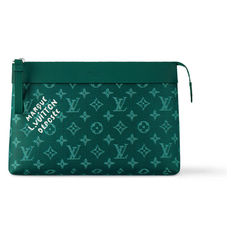 LOUIS VUITTON Pochette Voyage Souple