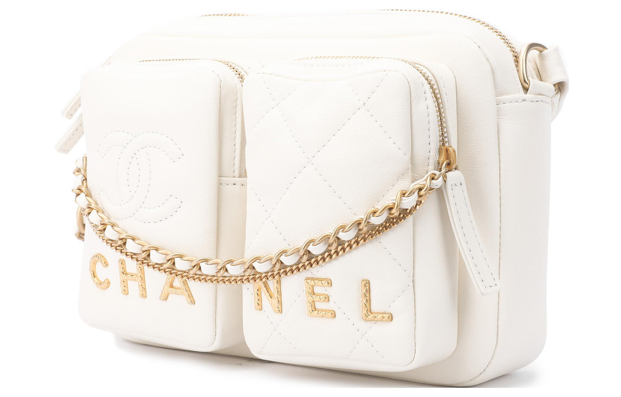 CHANEL 22c Early Spring Clutches