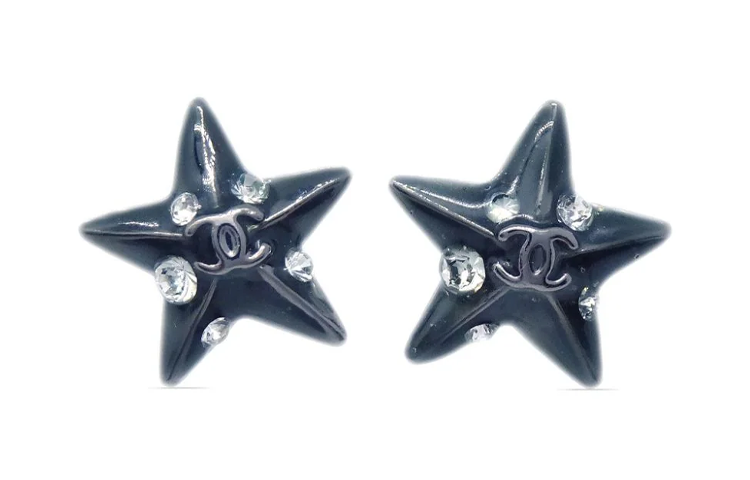 CHANEL 2003 CC embossed Rhinestone embellished Star Stud Earrings