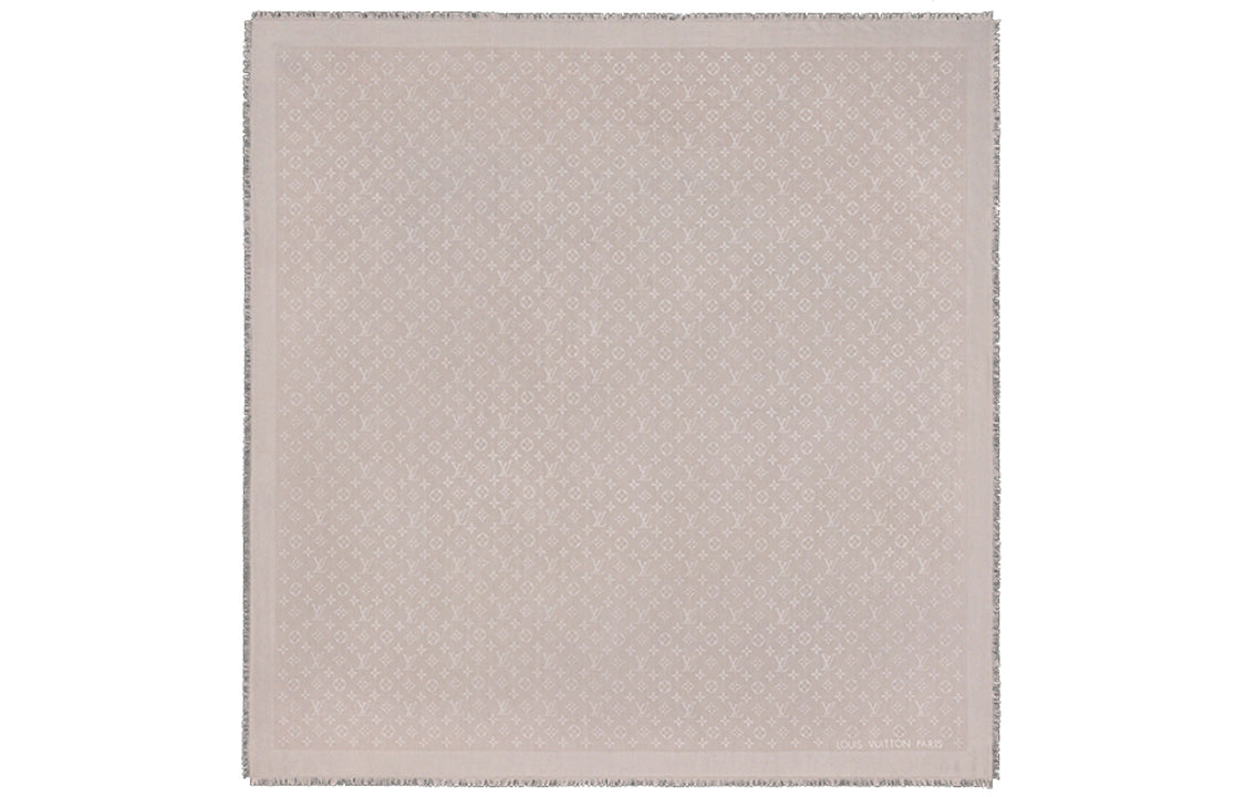 LOUIS VUITTON M92498 Monogram Classic Shawl