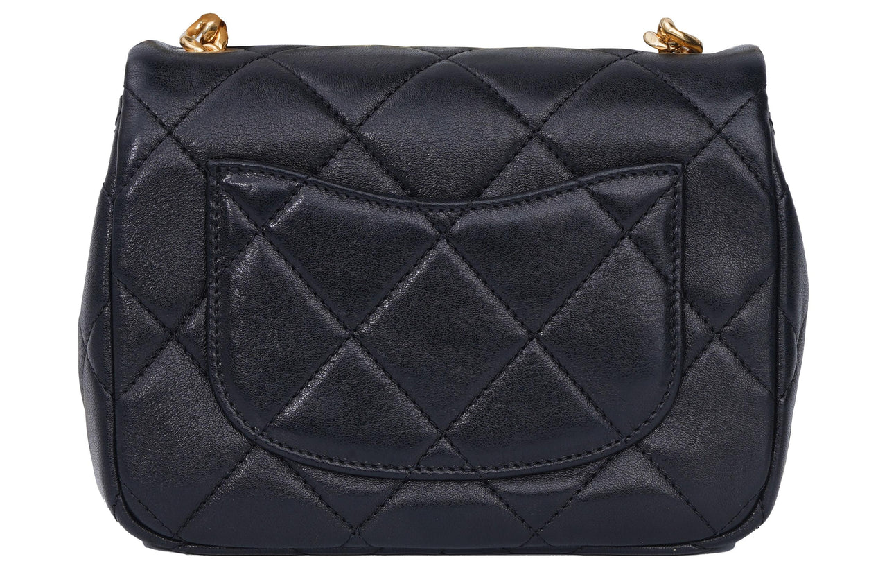 CHANEL Shoulder Bags
