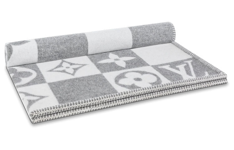 LOUIS VUITTON Blankets