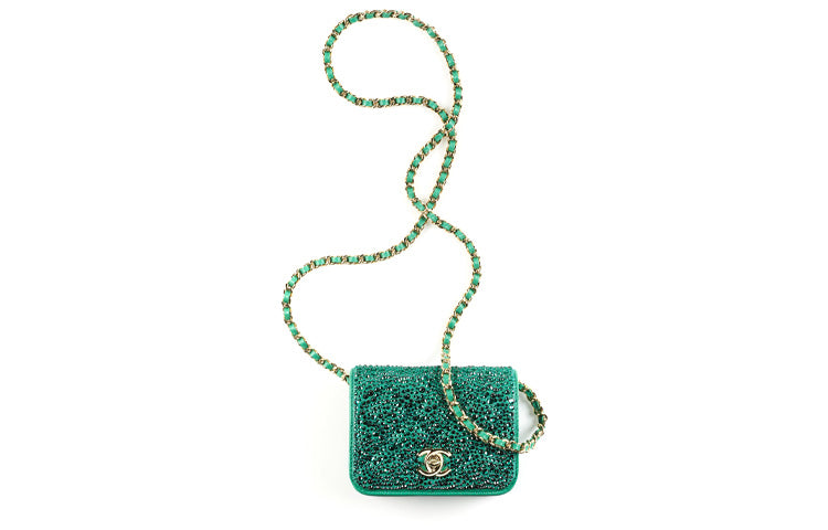 CHANEL Clutches