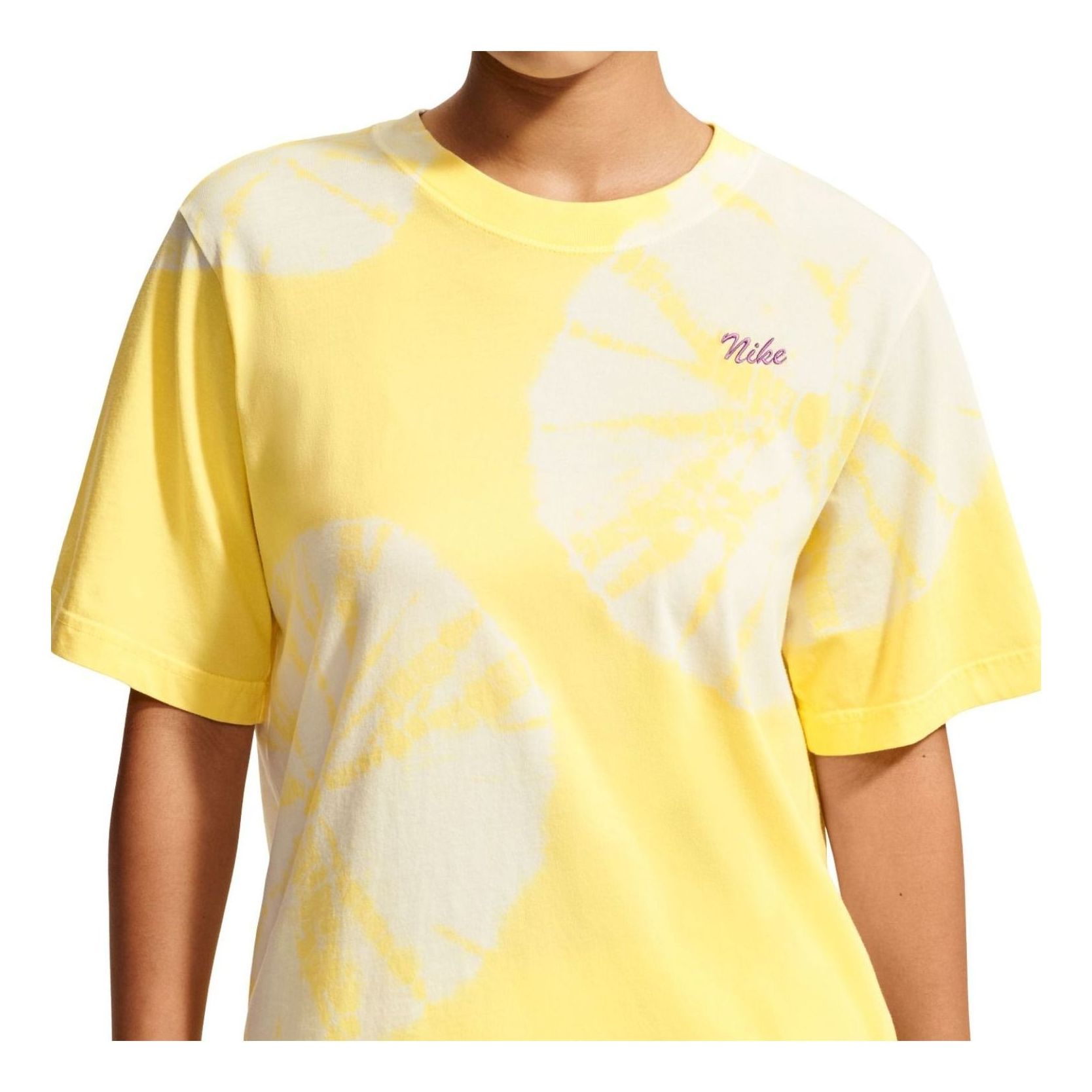 (WMNS) Nike Sportswear T-Shirt 'Soft Yellow' IW1212-722