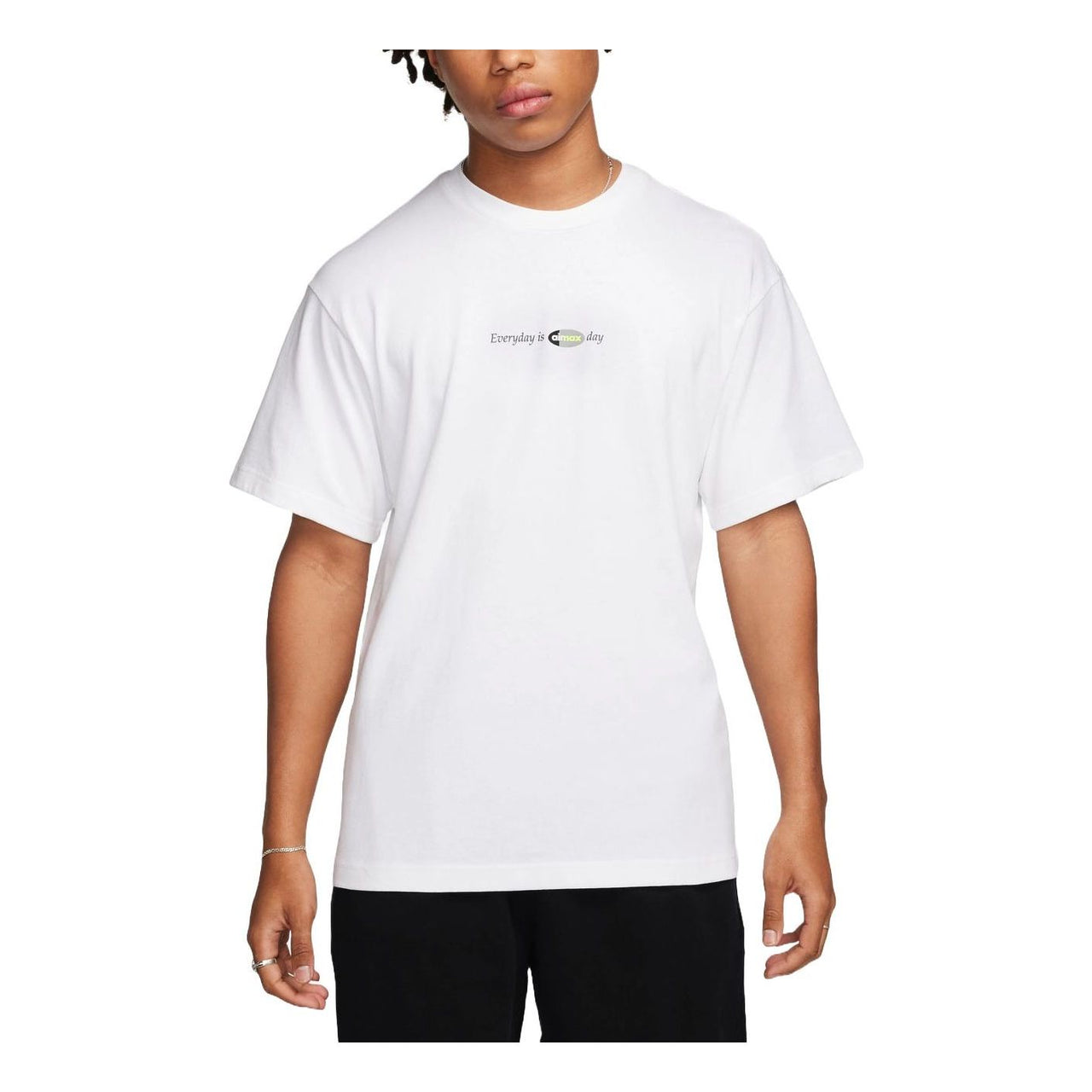 Nike Air Max Day T-Shirt Asia Sizing 'White Black' FZ7619-100