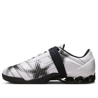 (WMNS) Nike Total 90 Shox Magia 'White Metallic Silver Black' IR8176-100