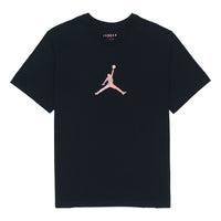 حذاء رياضي Air Jordan Sport DNA سادة اللون بشعار أبجدي رقمي ورقبة دائرية وأكمام قصيرة باللون الأسود DO8899-010