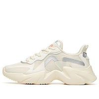 (WMNS) ANTA Running Series Sneakers 'Ivory Grey' 922035583-1