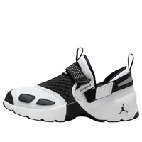 (WMNS) Air Jordan Trunner LX 'Black White' HQ2164-100