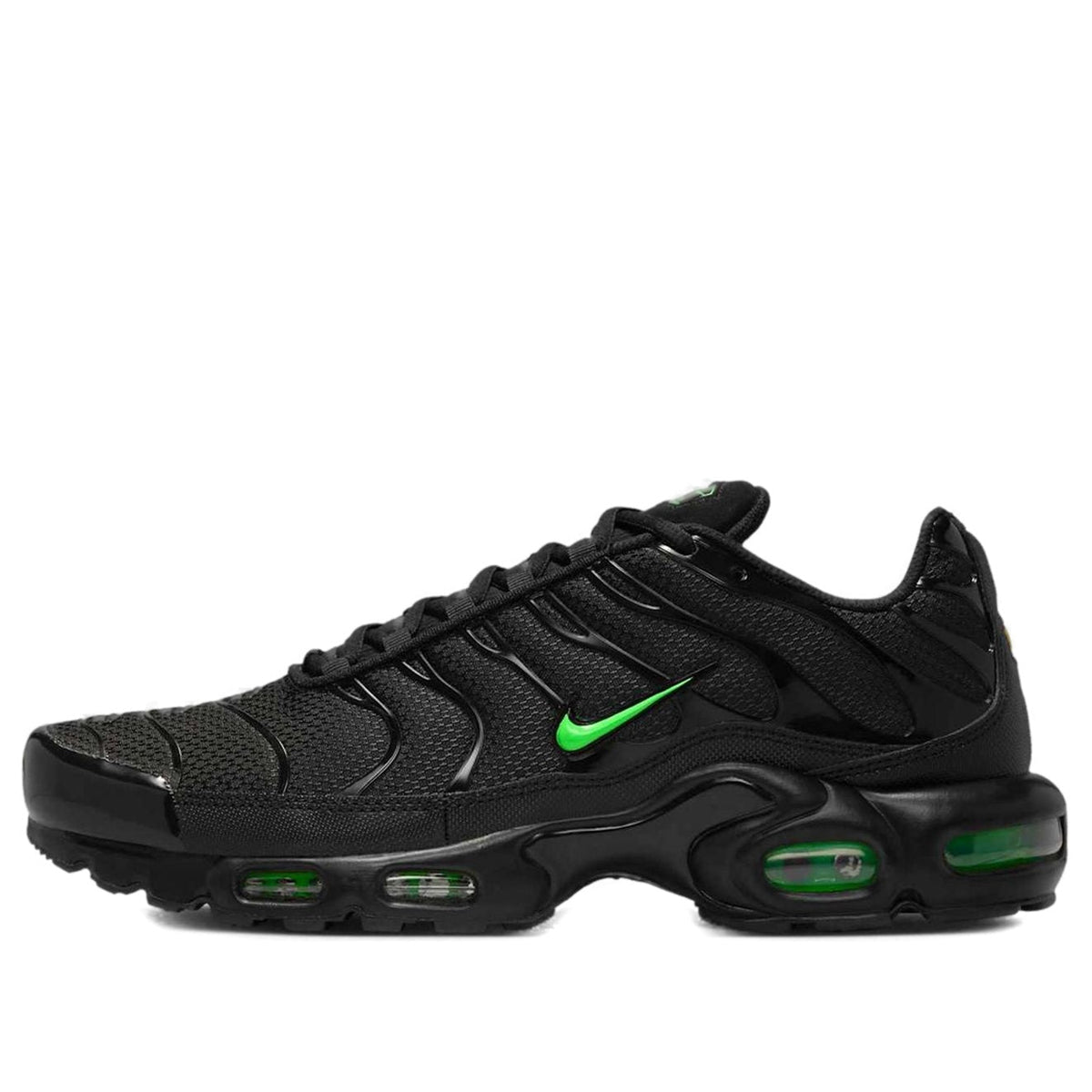 Nike Air Max Plus 'Black Green Strike' DM0032-024