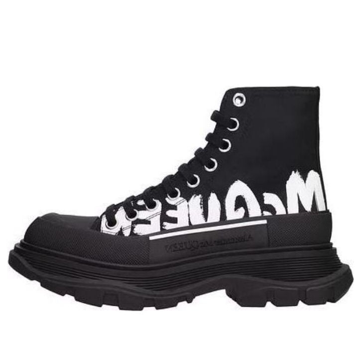 (WMNS) Alexander McQueen Tread Slick Graffiti Logo Boots 'Black White' 676718W4RQ21006