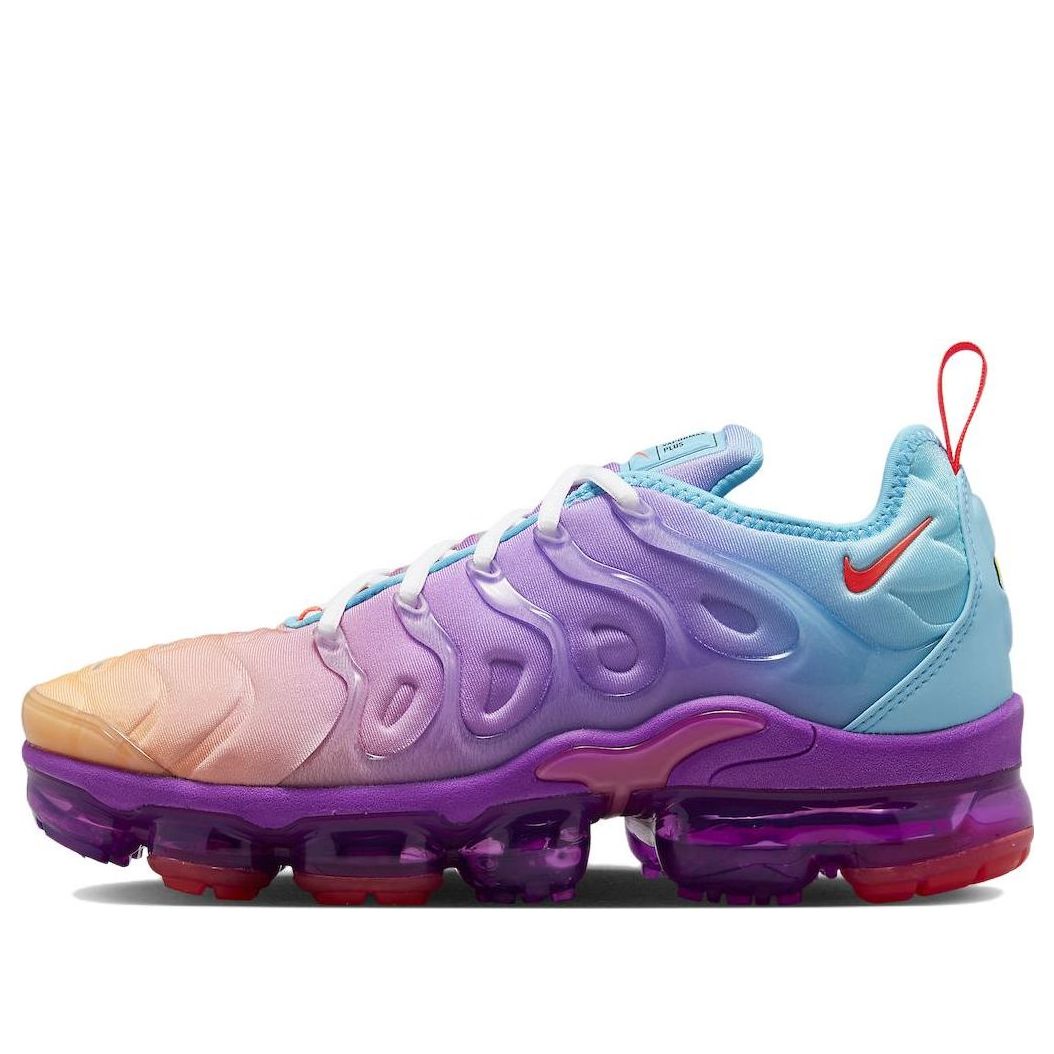 (WMNS) Nike Air VaporMax Plus 'Fuchsia Dream' FD0823-500