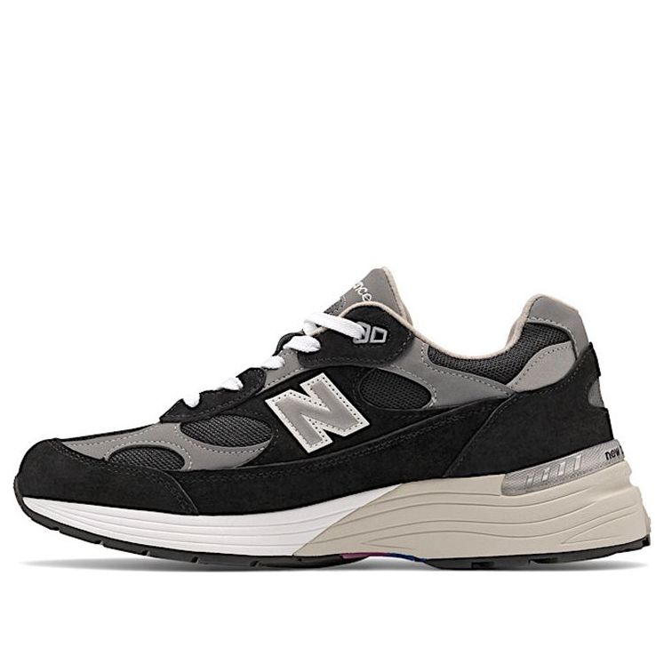 حذاء New Balance 992 صنع في الولايات المتحدة الأمريكية "أسود" M992EB
