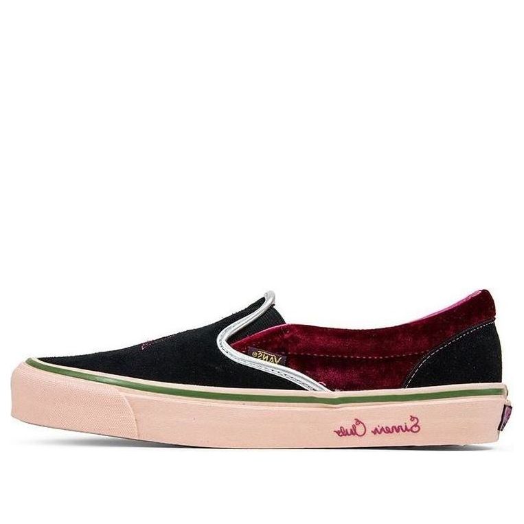 Vans Feature x Classic Slip-On 'Sinners Club' VN000UDFPTZ
