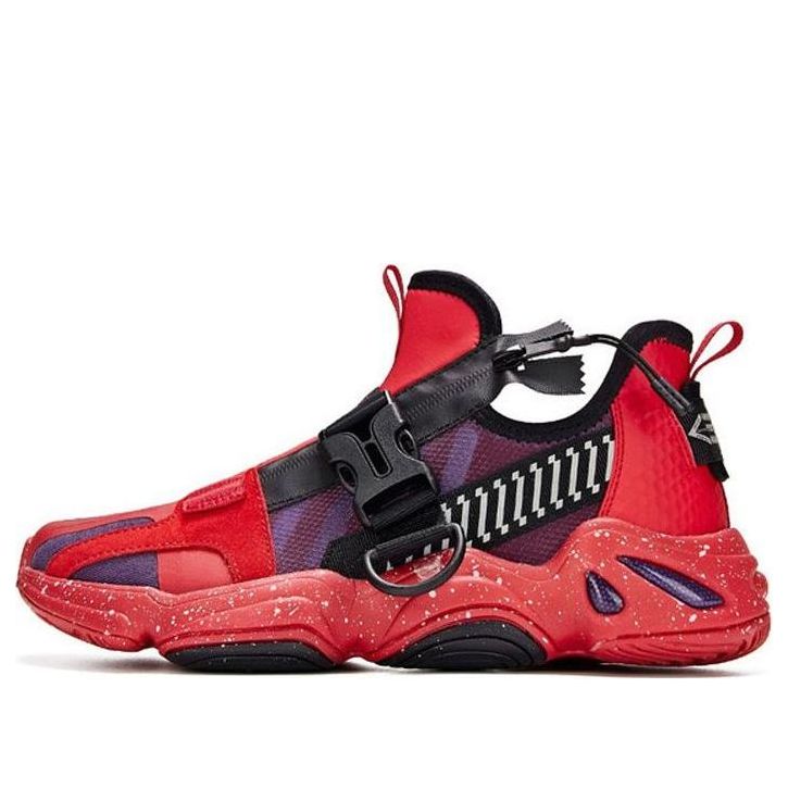 (WMNS) 361 Degrees x Gundam Zaku II Casual Shoes 'Red Black' 681926720F-2