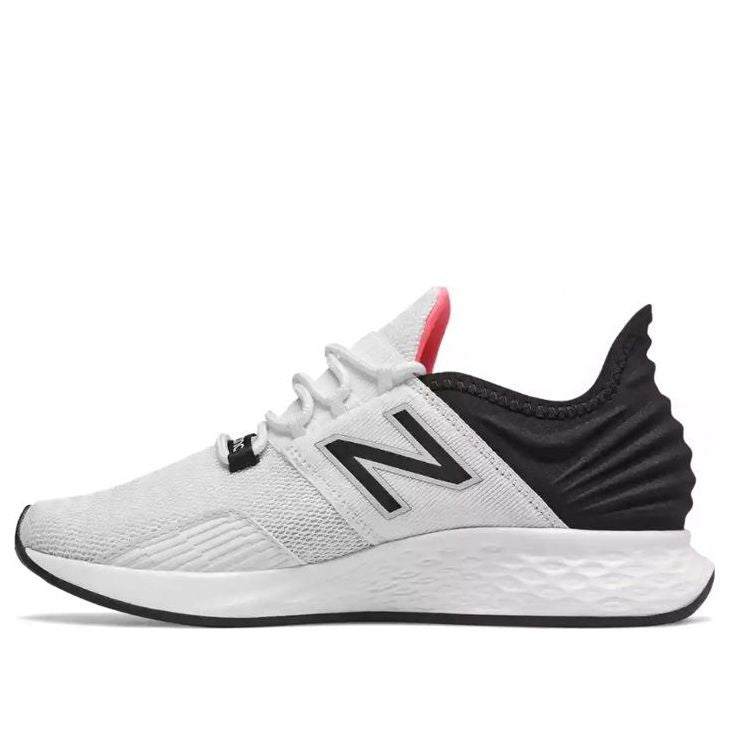 (WMNS) New Balance Fresh Foam Roav 'Black And White' WROAVLW