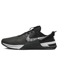 Nike Metcon 8 FlyEase 'Black Dark Smoke Grey' DO9388-001