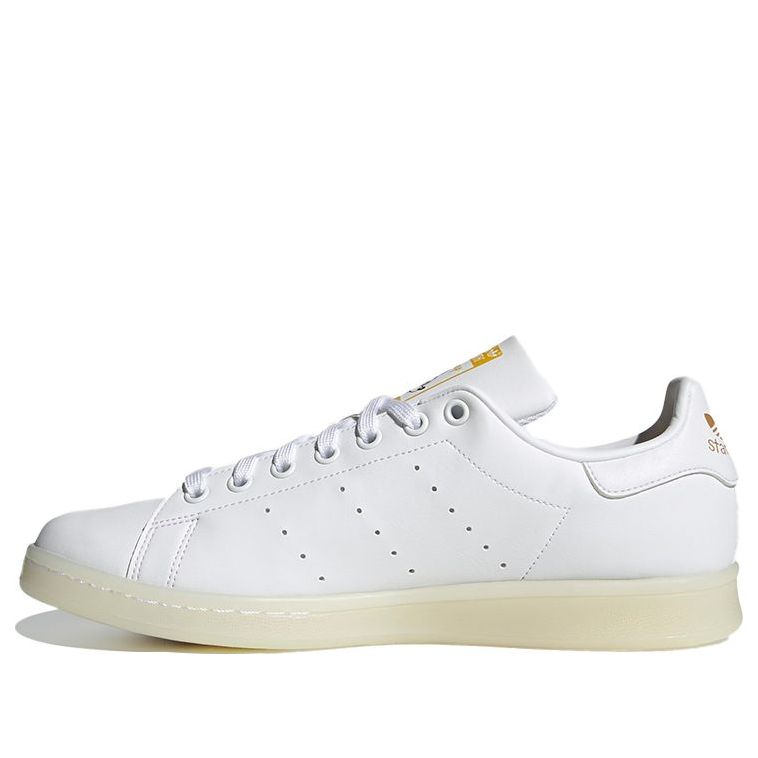adidas Disney x Superstar 'Mickey and Minnie - Holding Hands' GW2255