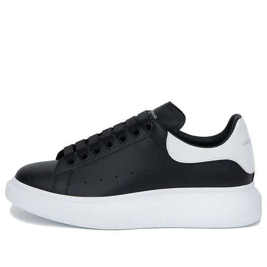 Alexander McQueen Oversized Sneaker 'Black White' 2019 553680WHGP5-1070