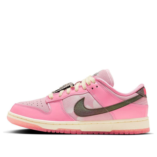 (WMNS) Nike Dunk Low 'Barbie' FN8927-621