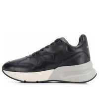 (WMNS) Alexander McQueen Oversized Runner 'Black White' 553787WHRU01000