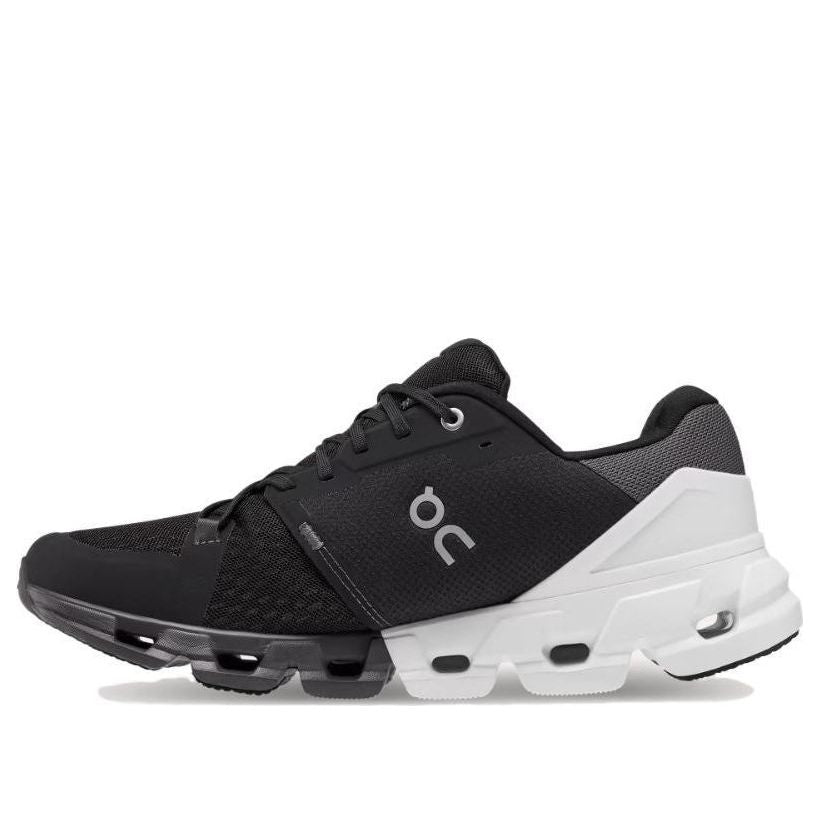 (WMNS) On Running Cloudflyer 4 Wide 'Black White' 81.98663