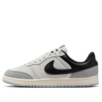 (WMNS) Air Jordan Skyline Low 'Summit White Black Smoke Grey' IQ0704-101