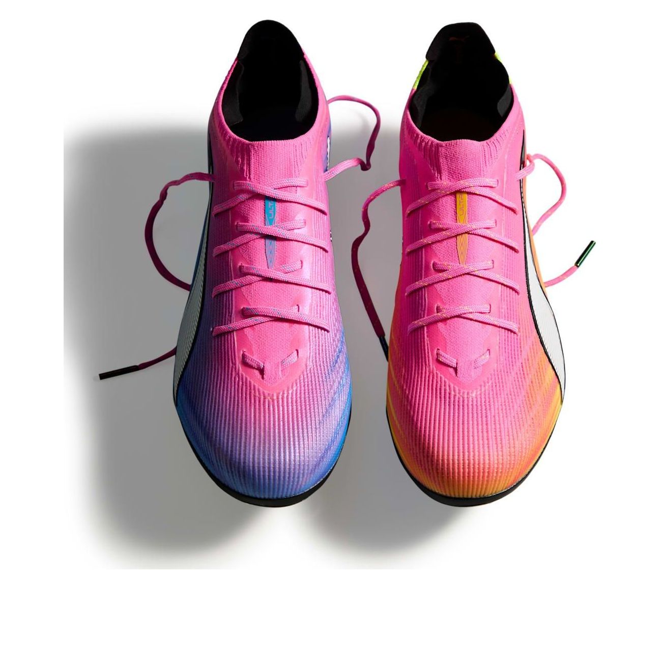 PUMA Ultra 6 Carbon FG 'Poison Pink White' 108685-05