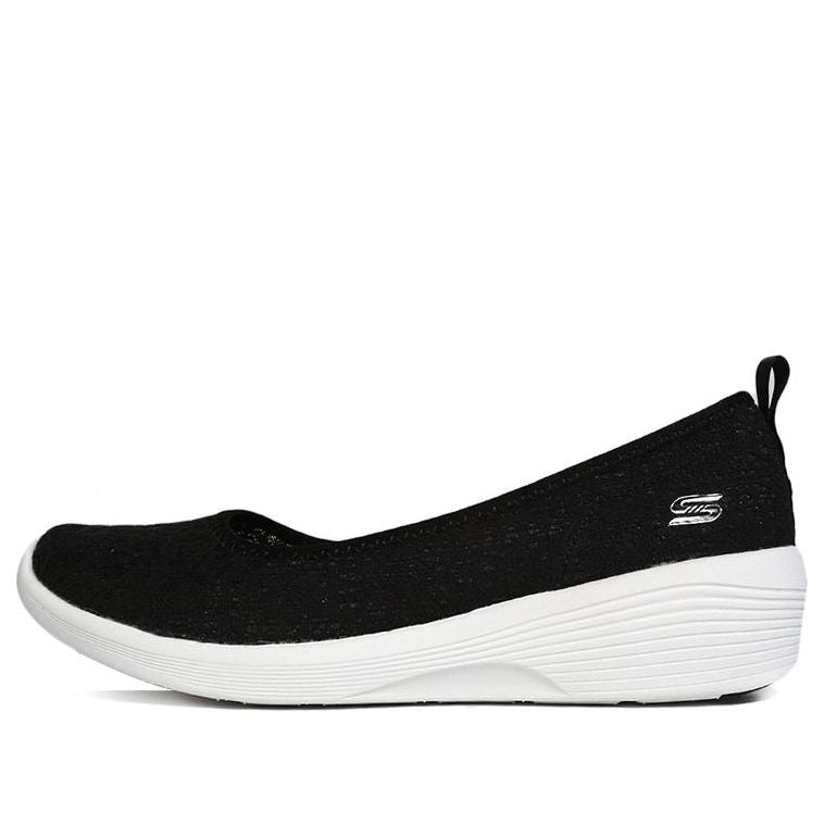 (WMNS) Skechers Sport Active Slip-on Shoes 'Black' 23758-BKW
