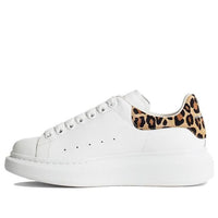 (WMNS) Alexander McQueen Oversized Sneaker 'White Leopard Suede' 650787WHZ4T9316