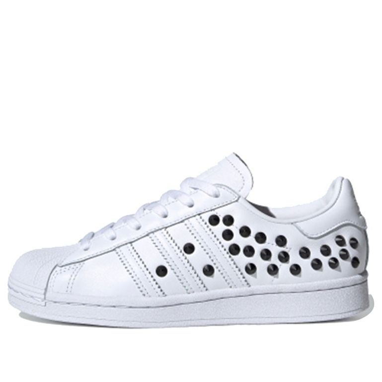 (WMNS) adidas Superstar 'Studs' FV3344