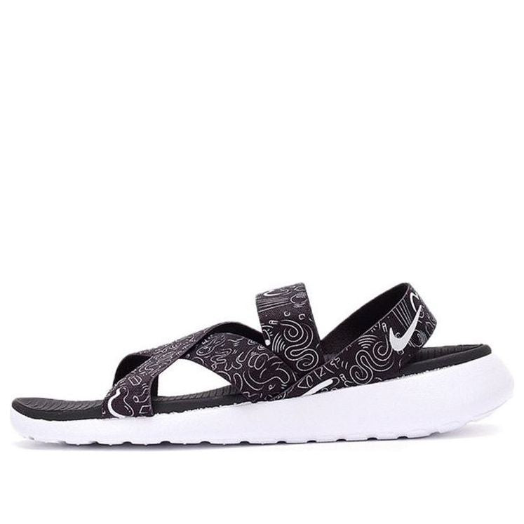 (WMNS) صندل نايكي روشي ون مطبوع عليه "أسود وأبيض" 832644-011