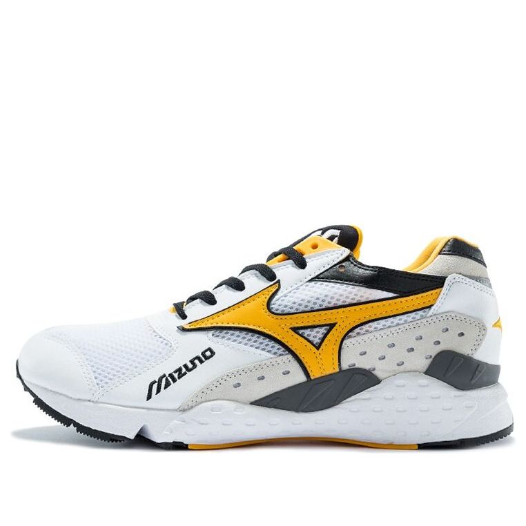 Mizuno Mondo Control 'White Saffron' D1GA201174