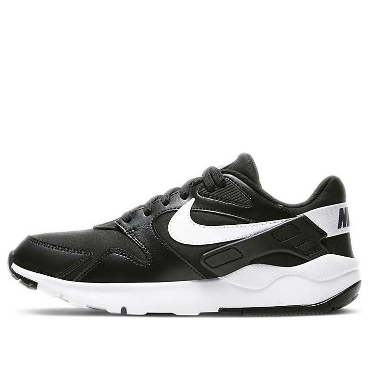(WMNS) Nike LD Victory 'Black White' AT4441-003