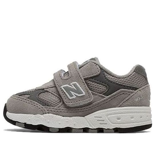 حذاء نيو بالانس 993 سيريز رمادي للأطفال الصغار IV993GW