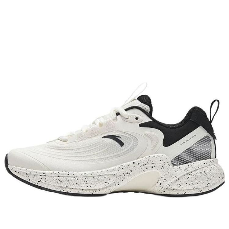 (WMNS) ANTA C37+ City 'White Black' 922335537-4